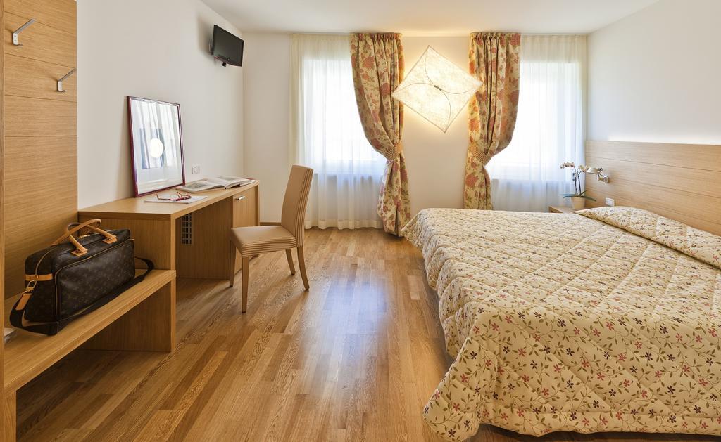 Hotel Romanda Левико-Терме Экстерьер фото